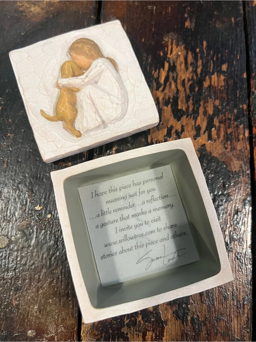 Willow Tree Susan Lordi True Box Girl Embracing Dog Keepsake Box Cream & Tan